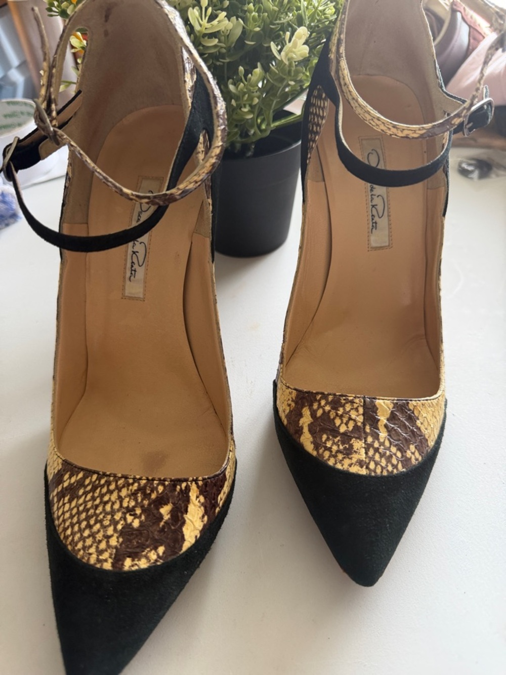 Oscar de la renta Pointed Toe Ankle Strap Pumps in Black and Yellow Snake Print